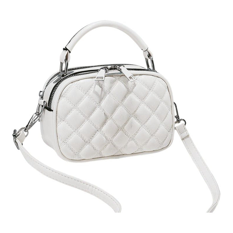 Cartera Bandolera Rígida Capitoneada Para Dama Beige Lisa