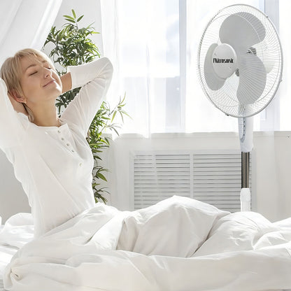Ventilador De Pie Microsonic 3 Aspas Altura Ajustable 1.3 M - 43 Cm - 50 Hz/60 Hz - Blanco - Plástico - 3