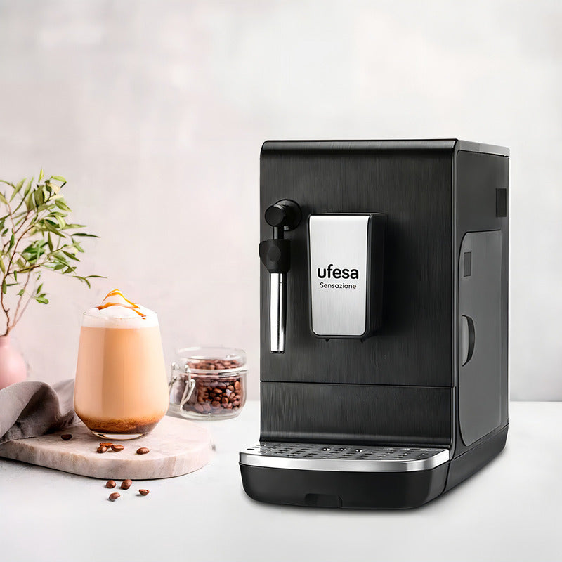 Cafetera Espresso Automatica Ufesa Sensazione Control Digita Negro
