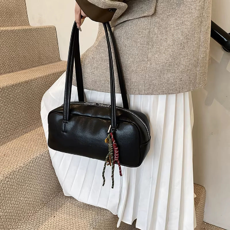 Carteras De Dama Bolsos Para Mujeres Bandoleras Capitoneadas Negro Liso