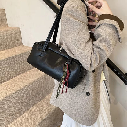 Carteras De Dama Bolsos Para Mujeres Bandoleras Capitoneadas Negro Liso